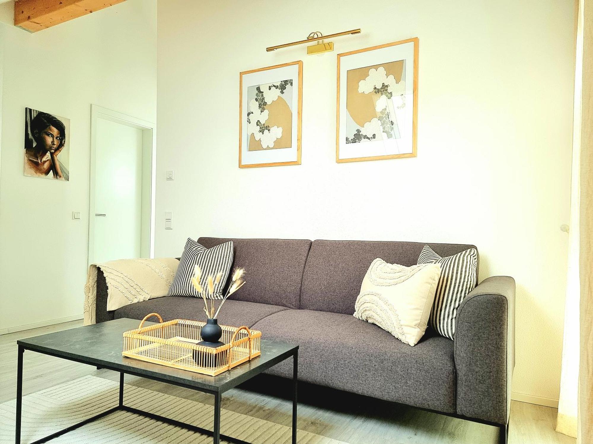 Homestay-Stylish, Zentral- Loft Apartment-Parking Инголщат Екстериор снимка